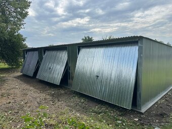 Plechová garáž 12x5m. - 3