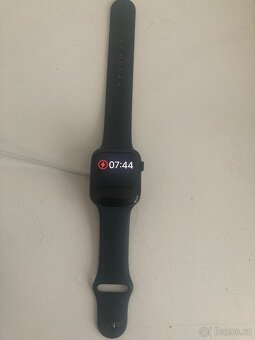 Hodinky Apple Watch se 2 generace 44 - 3