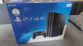 PS4 PRO 1TB + 2x ovladač + hry - krásný stav - 3