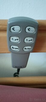 Prodám elektricky ovládanou polohovací postel. - 3