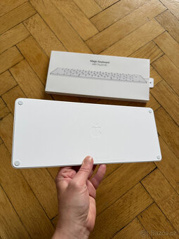 Nová klávesnice Apple Magic Keyboard 2024 s Touch ID - CZ - 3