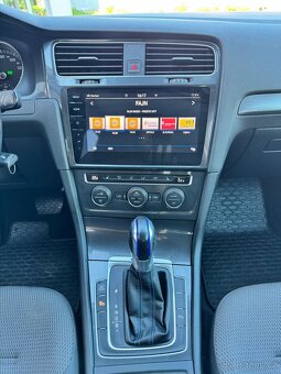 E-GOLF 36kWh, dojezd 266 km, 57tys.km - 3