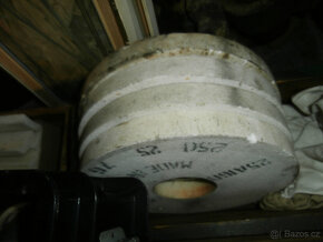 Brusivo, brusné kotouče průměr 250 mm za 200 kč - 3