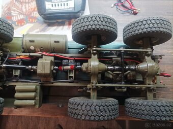 RC model 8x8 truck trial - 3