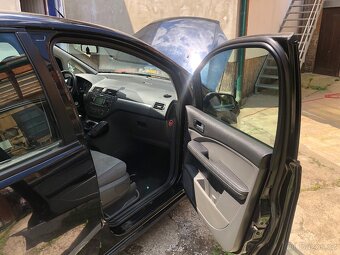 Prodám na náhradní díly Ford Focus C-max2005 - 3