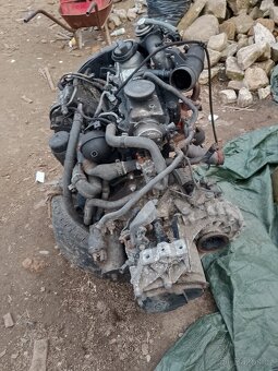 Motor Octavia 1.9 TDI 81 kw - 3