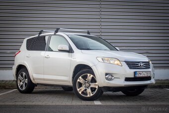TOYOTA RAV4 2.2l D-CAT 110kW Premium 2011 - 3
