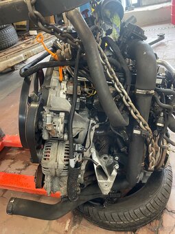 Motor VW Crafter 2,5 tdi 100kw - 3