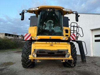 Sklízecí mlátička NEW HOLLAND CX8080SL s vario žac. lištou - 3