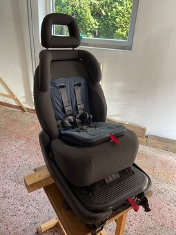 Sedadlo do vozu SHARAN s možností rozložit jako děckou sedač - 3