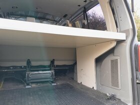 Díly z VW T5 /T6 – nezávislé topení, stolek, police, postel - 3