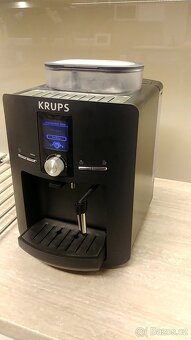 Krups EA8258 plnoautomatický kávovar - 3