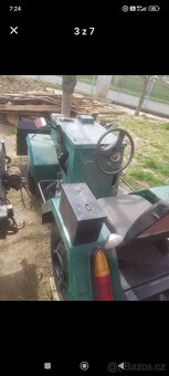 Traktor se sklopnou károu - 3