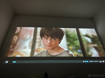 đĽ PĹenosnĂ˝ projektor HY300 â domĂĄcĂ kino v kapse - 3