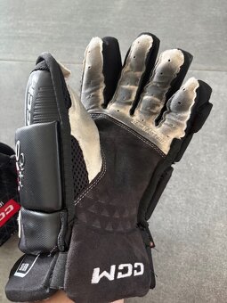 Prodám hokejové rukavice CCM JetSpeed FT6 PRO SR 14" - 3
