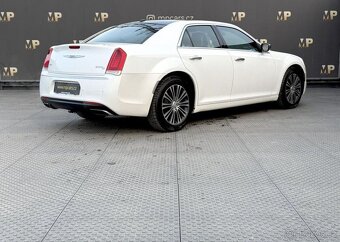 Chrysler 300C automat benzín 218 kw 2016 - 3