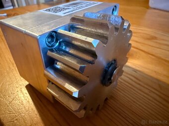 Bezpečnostní hydraulická brzda pro posuvné brány ve svahu - 3