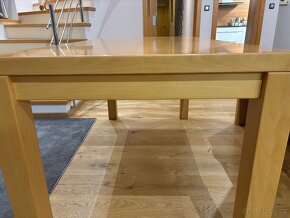 Jídelní stůl - bukový masiv - 3