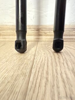 Vzpěry Octavia 3 - 3