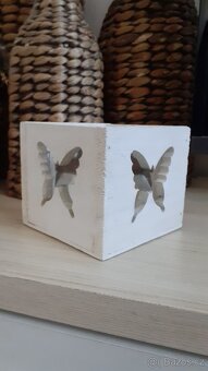 Dřevěný svícen Butterfly - 3