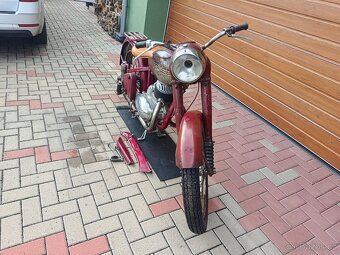 Jawa pérák 250 - 3