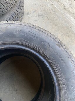 Gumy 215/65R16C - 3