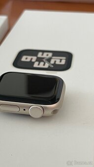 Apple Watch SE 40mm hvězdně bílá - 3