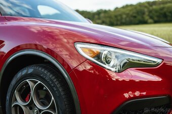 Alfa Romeo Stelvio 2.0T 206kW Q4, 2022, 21500KM - 3