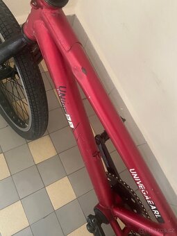 Červené bmx - 3