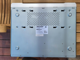 Prodám venkovní kameru + rekordér od Hikvision - 3