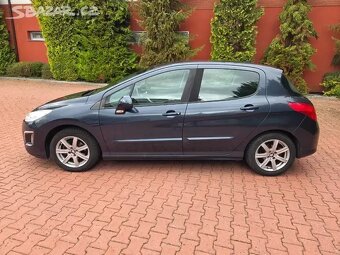 Peugeot 308 1.6i 88 kW tažné,83 tis.km,ČR,serviska,navi - 3