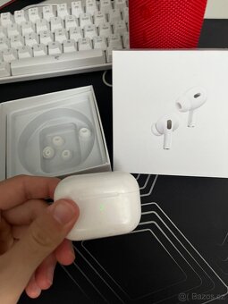 Apple AirPods Pro 2 - 3