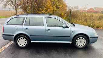 Škoda Octavia I combi, 2.0 MPI (85kW) - 3