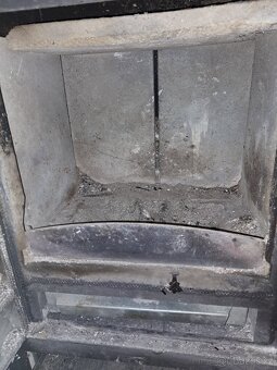 Kachlová krbová kamna s příslušenstvím - 3