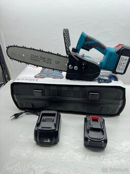 Aku pila 12” s automatickým mazáním + 2x baterie - 3