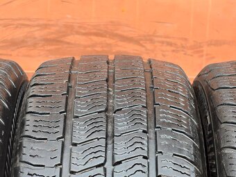 Zimní Barum 195/60/16C - 3