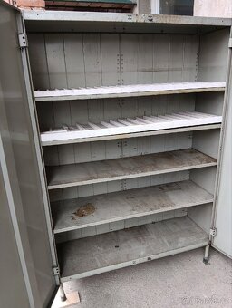 Plechová skříň - 3