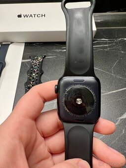 Apple Watch SE (2024) 40mm - 3
