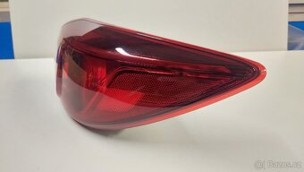 NOVÉ zadní světlo Mazda 3 - 3