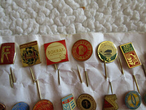 Prodám 20 ks odznaků - 3