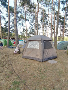 Velký rodinný stan Easy Camp Moonlight Yurt - glamping - 3