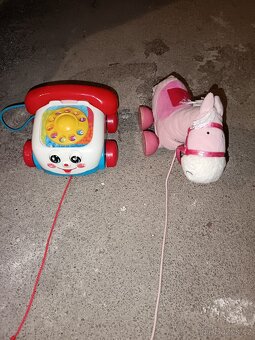 Hracky pro deti v dobrem stavu 🦄 jednorozec kun houpaci - 3