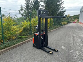 Elektrický nízkozdvižný paletový vozík BT SWE 120 /PS5817/ - 3