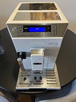 Kávovar delonghi eletta cappuccino Top - 3