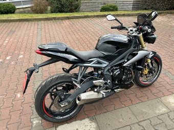 Triumph Street Triple 675 2015 ČR - 3