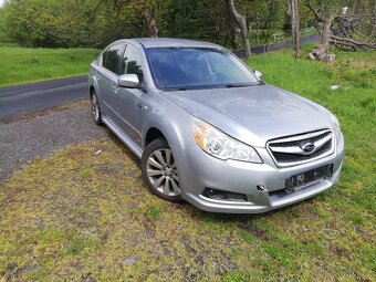 Subaru legacy 2.5 123kw - 3