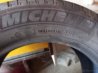 Pneu Michelin 205/60R16 92H - 3