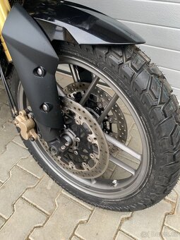 Triumph Tiger 800 XR - 3