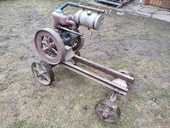 Stabilní motor Triumph (Slavia) 3Hp - 3