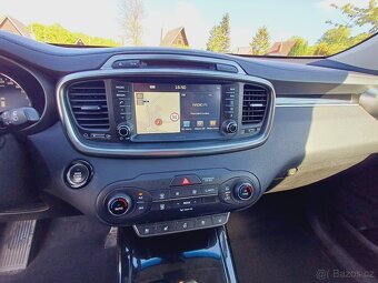 Kia Sorento, 2,2 crdi; 7 míst - 3